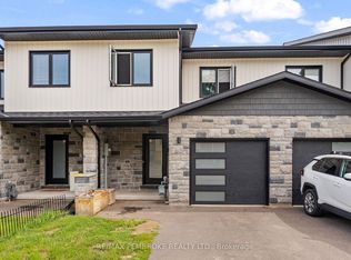 41 Northbrook Rd, Petawawa, ON K8H3N4