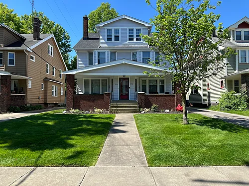 2592 2592/2594 Colchester Rd #2592 Photo 1