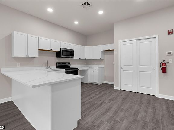 5th image of 1 Main St #103