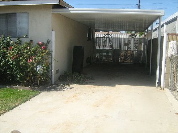 3rd image of 11253 Liggett St