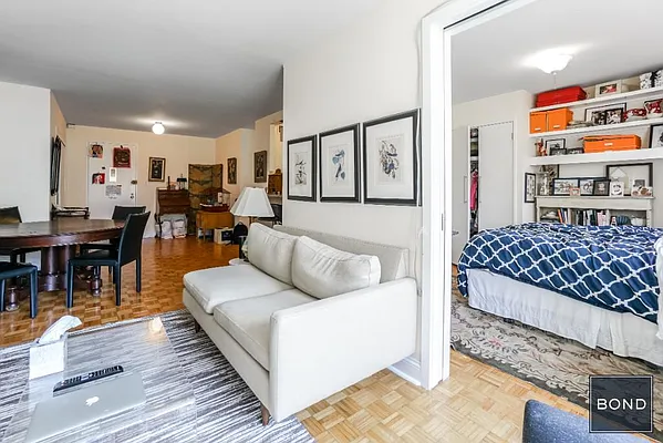 Rented by Bond New York | media 21