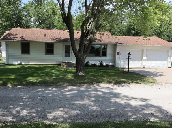7748 E 3000 North Rd, Cornell, IL 61319
