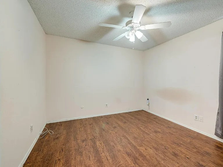 632 Timberline Dr — Photo 12