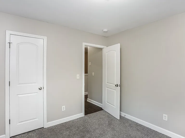 1021 Ramsgate Dr SW — Photo 15