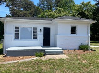 4543 Baux Mountain Rd, Winston Salem, NC 27105