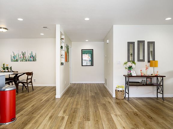 5th image of 54385 Avenida Herrera