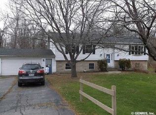 945 Willits Rd, Ontario, NY 14519