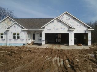 W140 N7728 Lilly Rd, Menomonee Falls, WI 53051