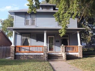 723 Clarke St, Clay Center, KS 67432