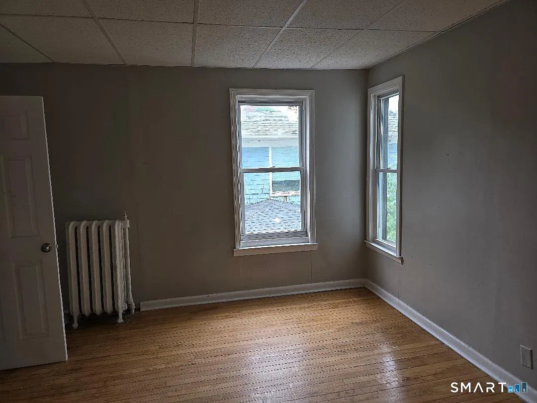 3 bed, 1.0 bath, 1150 sqft, $1,600 — Photo 4