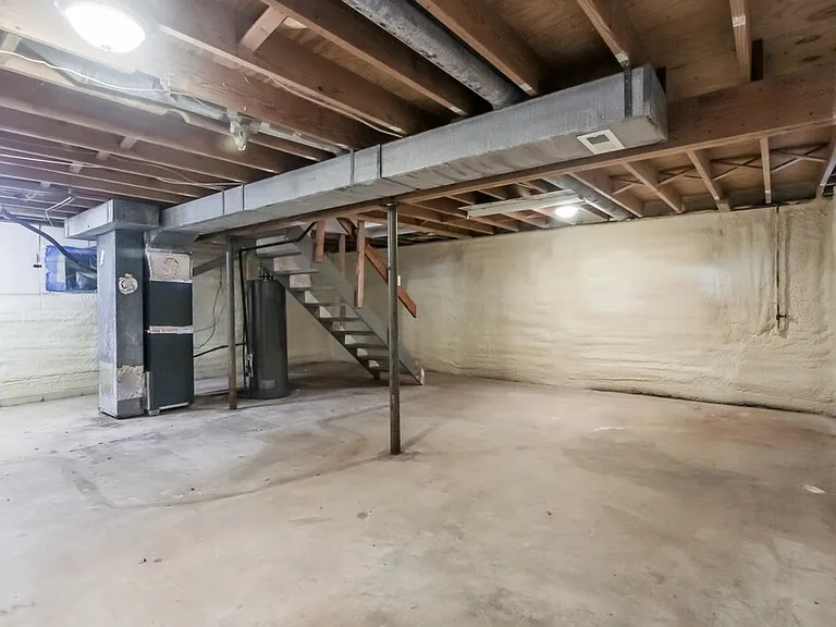 8931 Squire Ct — Photo 22