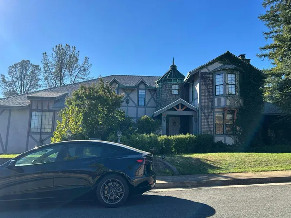 6129 Turnberry Ct, Redding, CA 96003