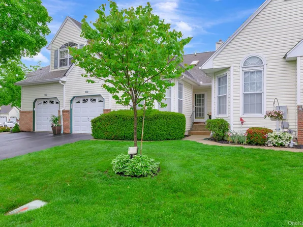 2105 Nicole Drive, Port Jefferson Station, NY 11776