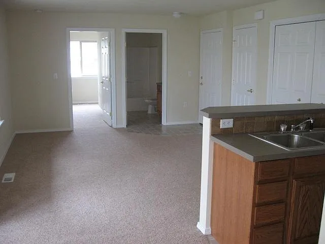 2 bed, 950 sqft, $1,395 — Photo 2