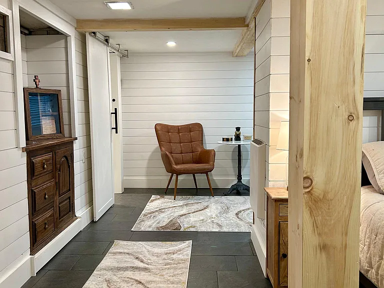 50 Houston Ave — Photo 33