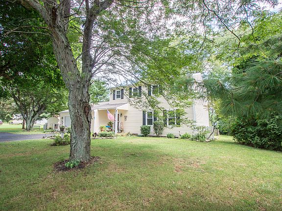 3rd image of 1342 Walker Dr NW