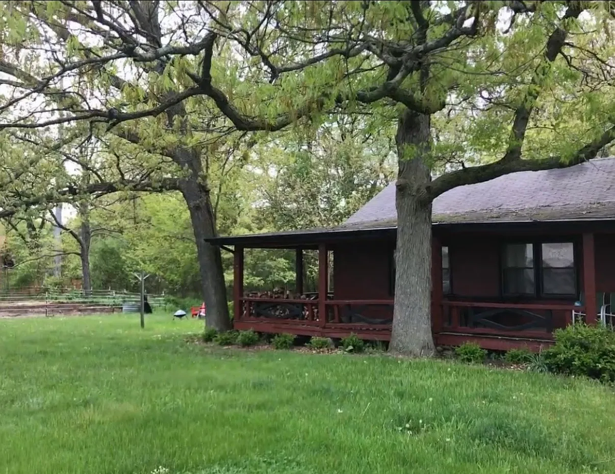 2 bed, 1000 sqft, $1,415 — Photo 1