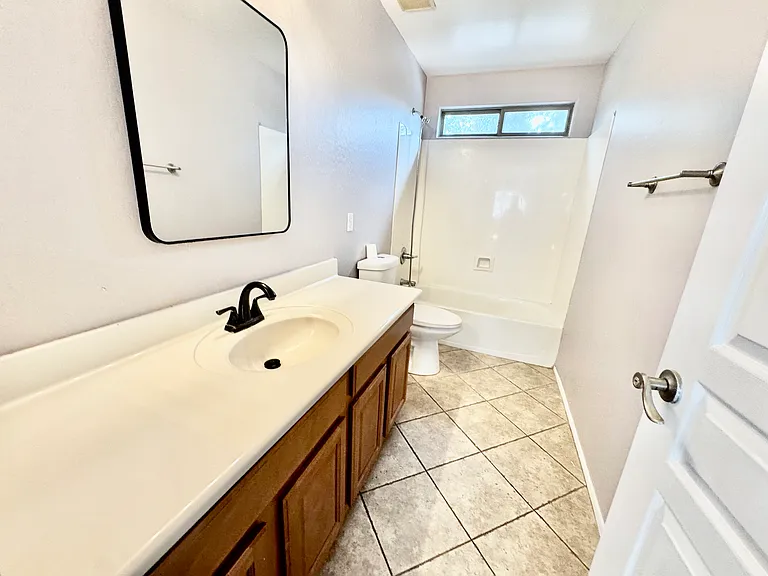 10502 W Edgemont Dr — Photo 8