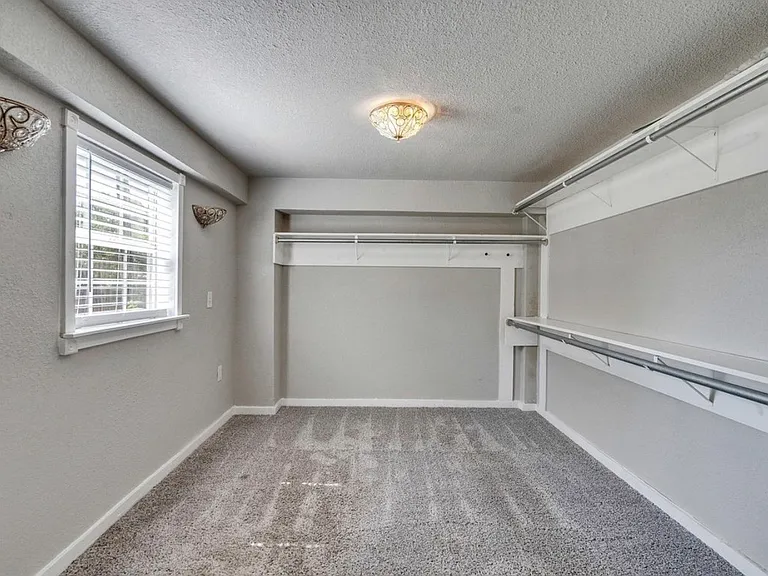 231 Dehart St #1 — Photo 18