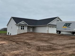 3740 Westpoint Rd, Green Bay, WI 54313