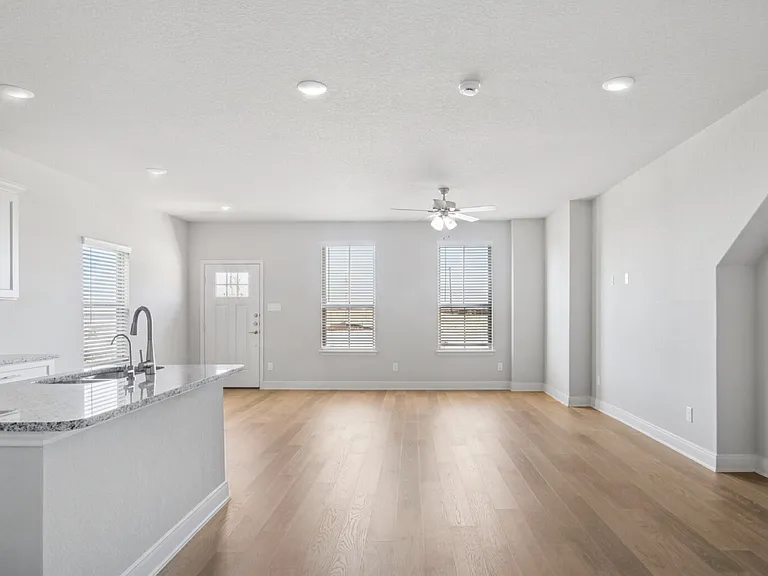 7146 Magnolia Vlg #201 — Photo 42