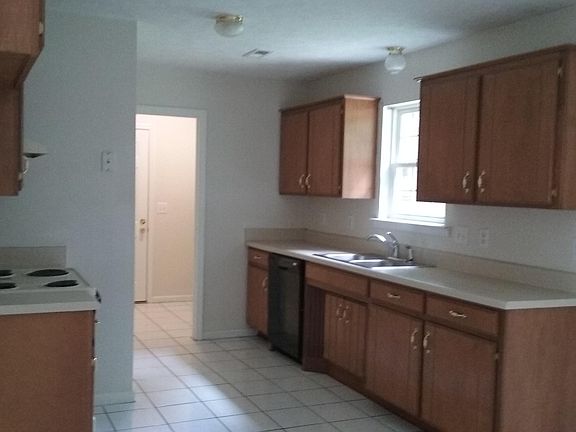 2nd image of 2080 Horncastle Dr