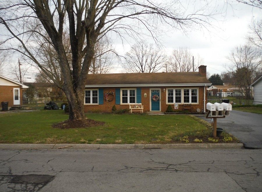 1st image of 122 Orlando Ave