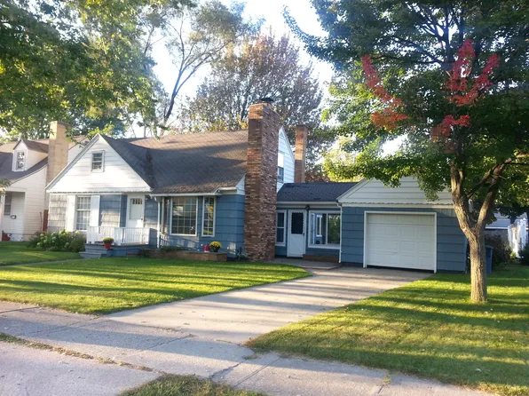 1288 Princeton Rd, Muskegon, MI 49441