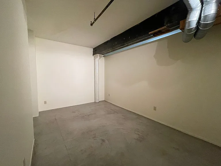 The Lofts at New Amsterdam — Photo 18