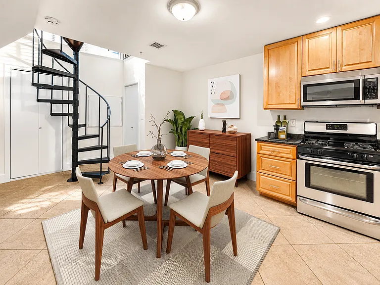 46 Bennet St #1 — Photo 8