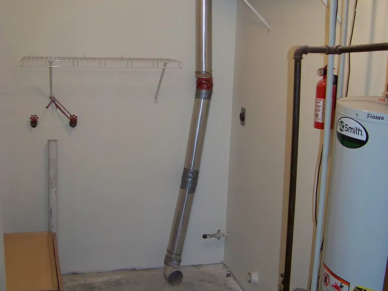 2604 E 50th St — Photo 35