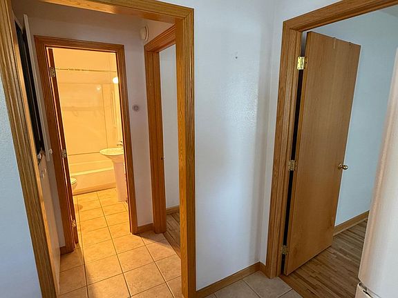 5th image of 508 Elm St S