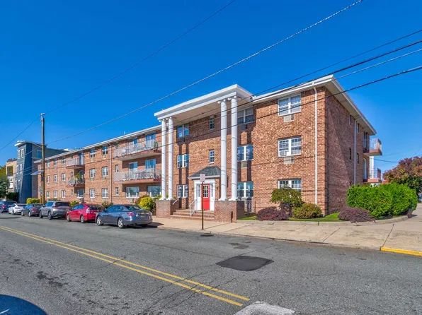 55 W 1st St APT A7, Bayonne, NJ 07002