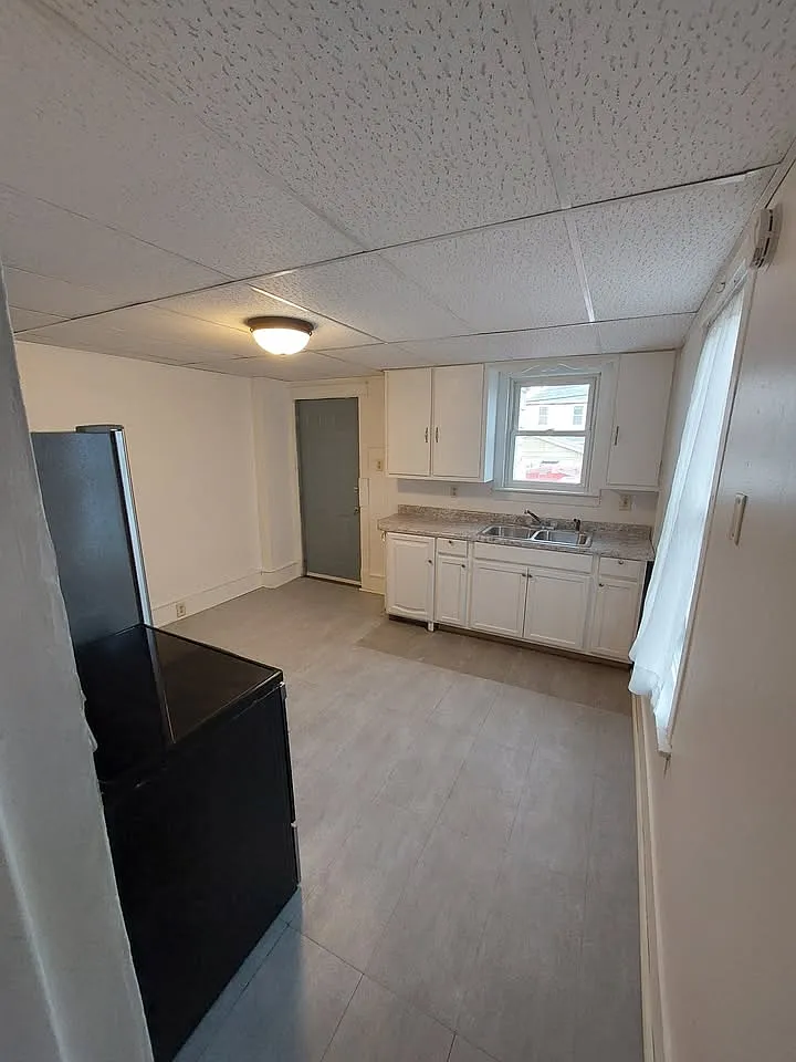 2 bed, 1456 sqft, $740 — Photo 1