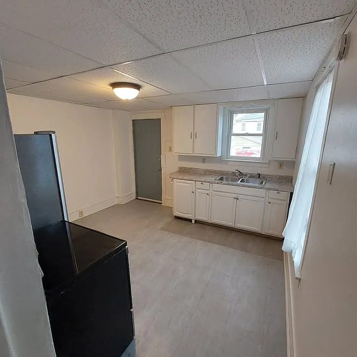 1425 18th Ave #1425