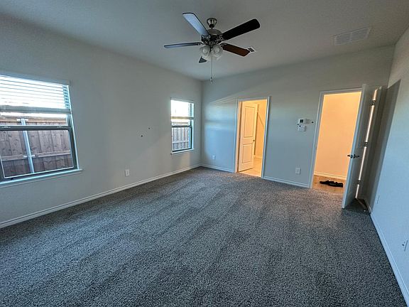 3rd image of 228 Kistler Dr