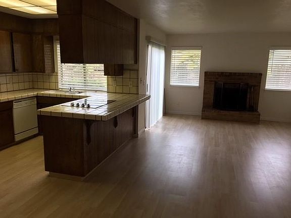 2nd image of 1715 Pecos Cir