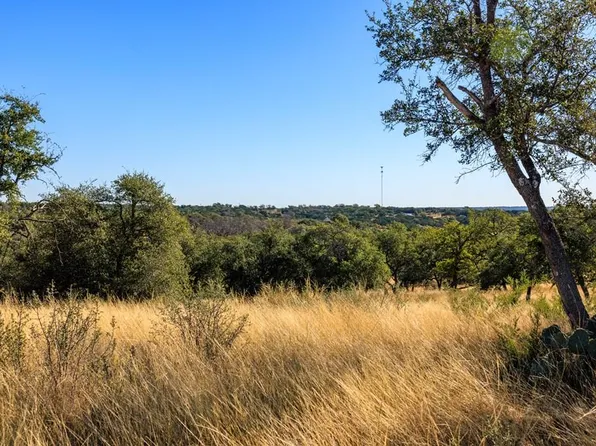 20 Mayers Ridge Dr, Kerrville, TX 78028