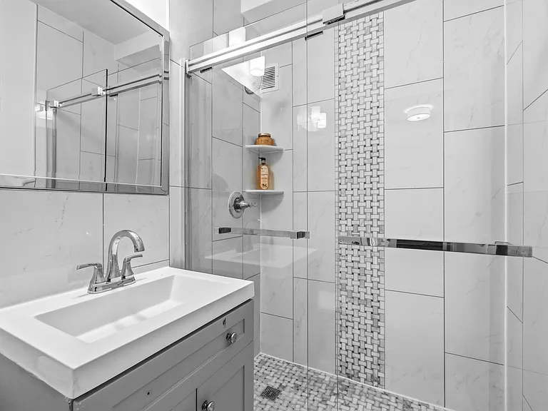 4000 Tunlaw Rd NW #121 — Photo 6