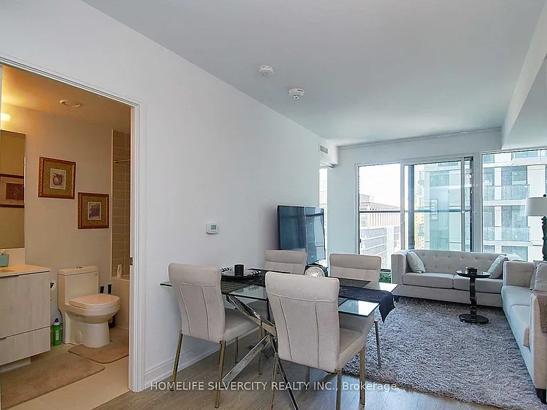 181 Dundas St E #4511 — Photo 5