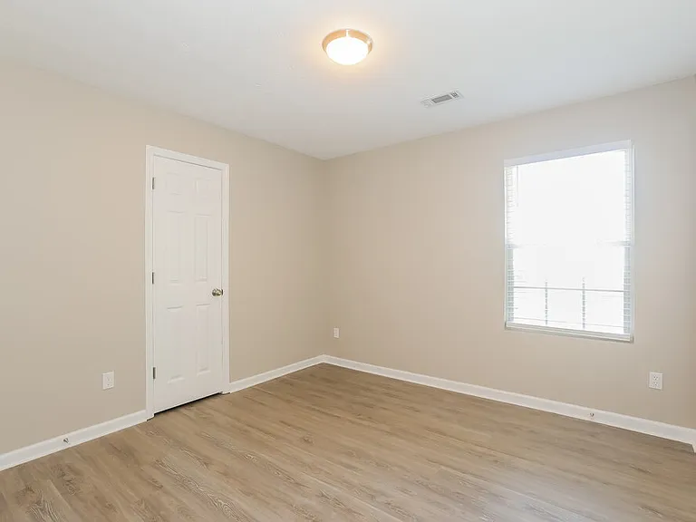 1052 Navaho Trl — Photo 15