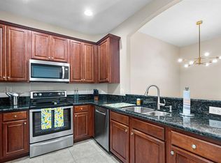 4861 Bonsai Cir APT 101, Palm Beach Gardens, FL 33418