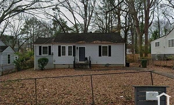 1st image of 1332 Almont Dr SW