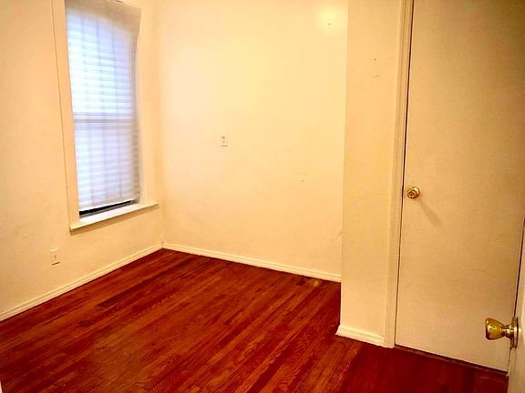 4th image of 4823 4th Ave #4A