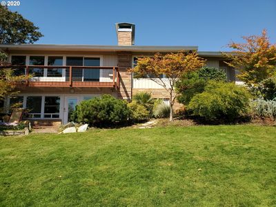 2114 NW Crest Ct, Roseburg, OR, 97471