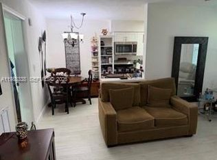 4300 SW 67th Ave APT 17, Miami, FL 33155