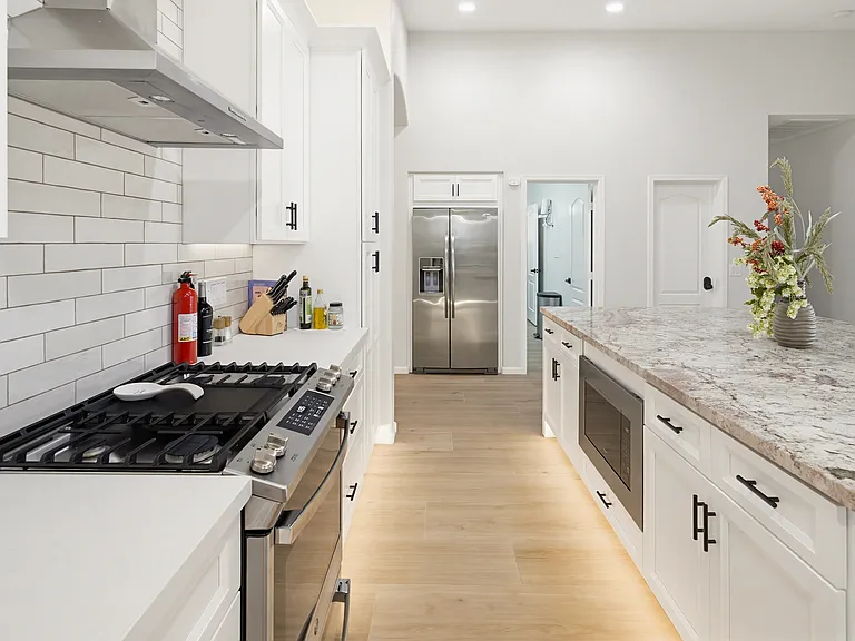 12516 W Solano Dr — Photo 13
