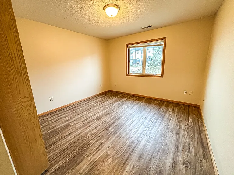 1627D Gunston Dr — Photo 7