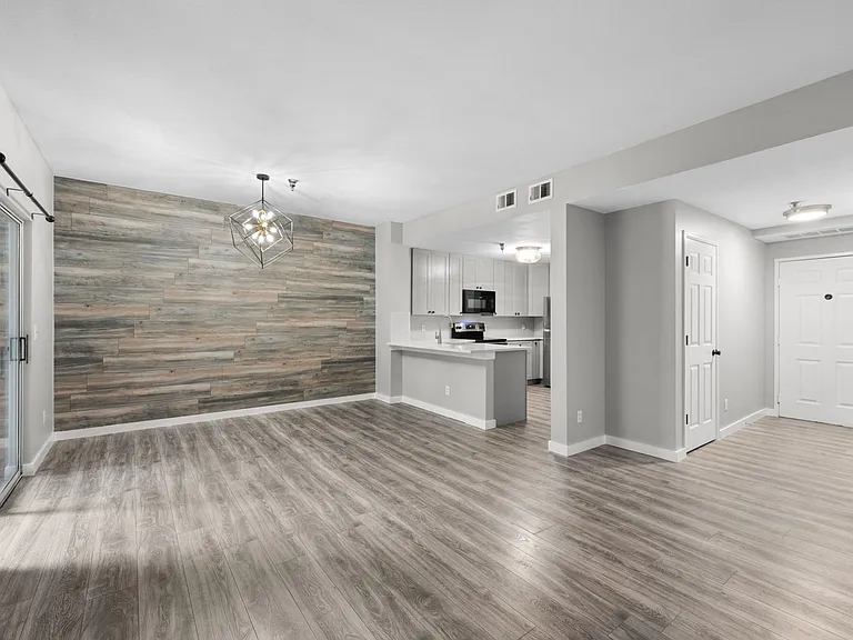 2575 S Syracuse Way #H201 — Photo 1