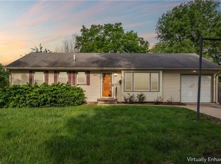 9404 Bradshaw St, Lenexa, KS 66215